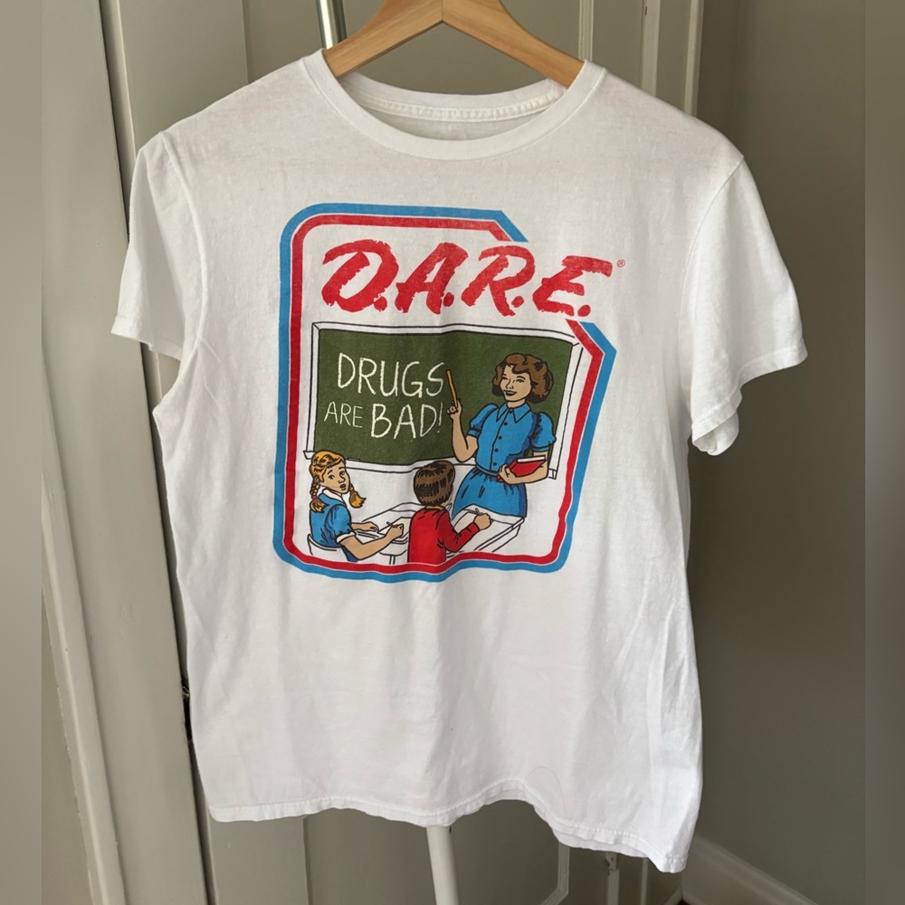 D.A.R.E Tee Sz Medium